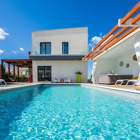 Villa Olea With Heated Pool And Jacuzzi Sukošan Zewnętrze zdjęcie