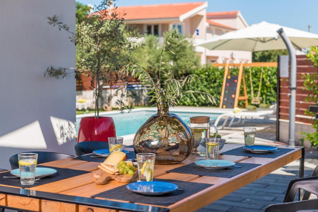 Villa Olea With Heated Pool And Jacuzzi Sukošan Zewnętrze zdjęcie