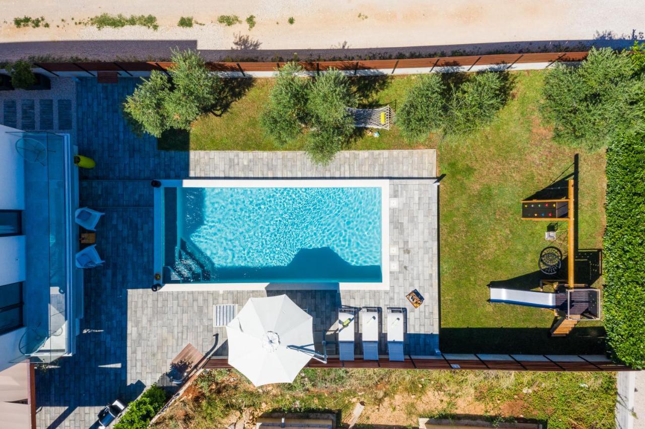 Villa Olea With Heated Pool And Jacuzzi Sukošan Zewnętrze zdjęcie