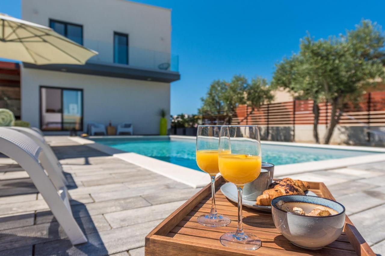 Villa Olea With Heated Pool And Jacuzzi Sukošan Zewnętrze zdjęcie