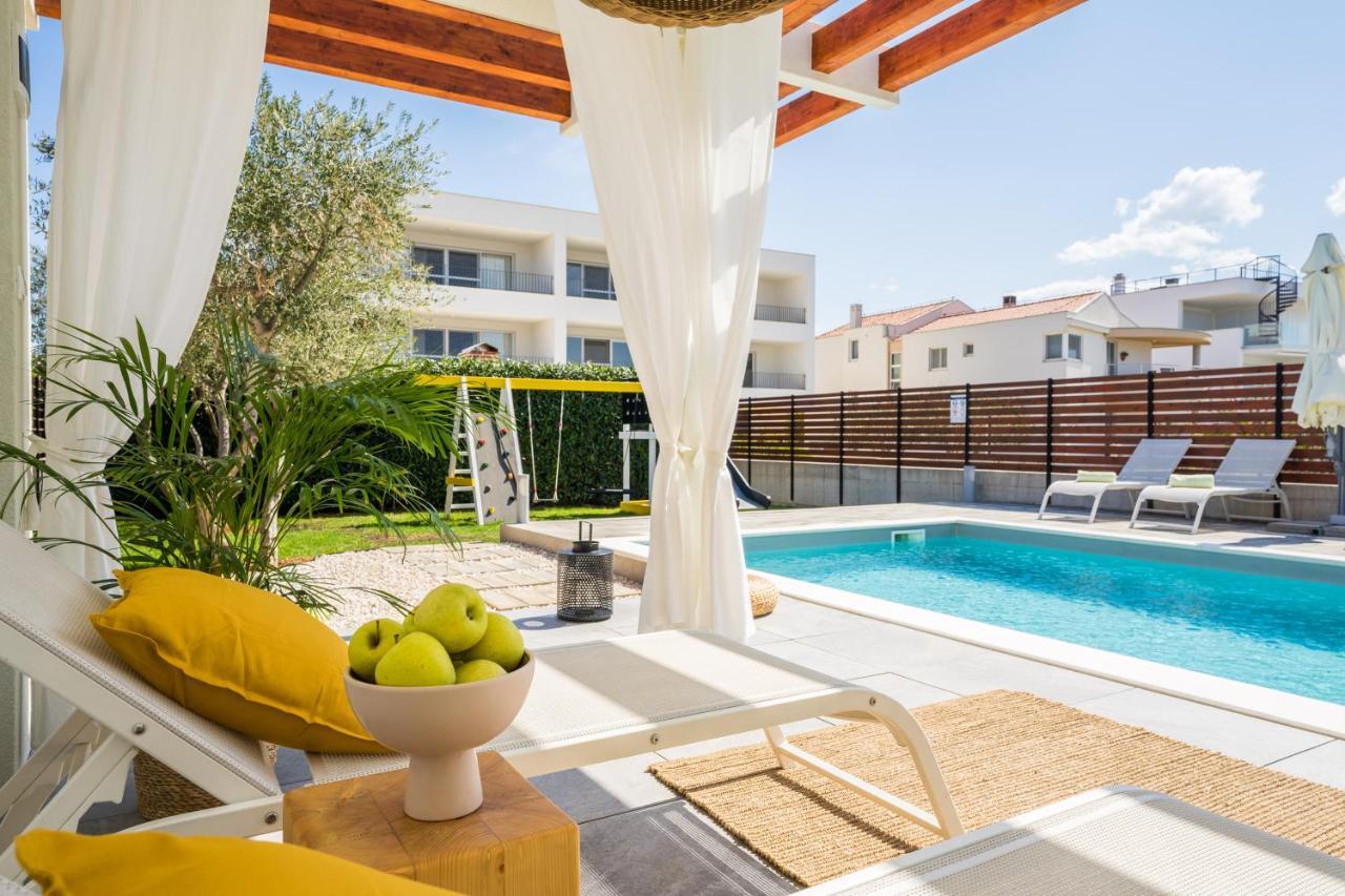 Villa Olea With Heated Pool And Jacuzzi Sukošan Zewnętrze zdjęcie